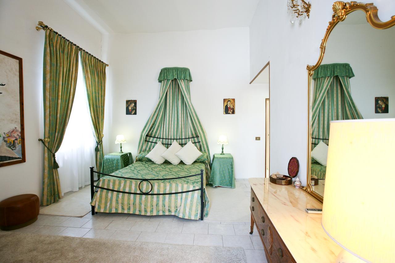 Villa Grant Relais Pomezia Buitenkant foto